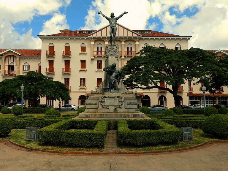Ap512 • Central, Piscina, Acad., Ar Cond., Rooftop