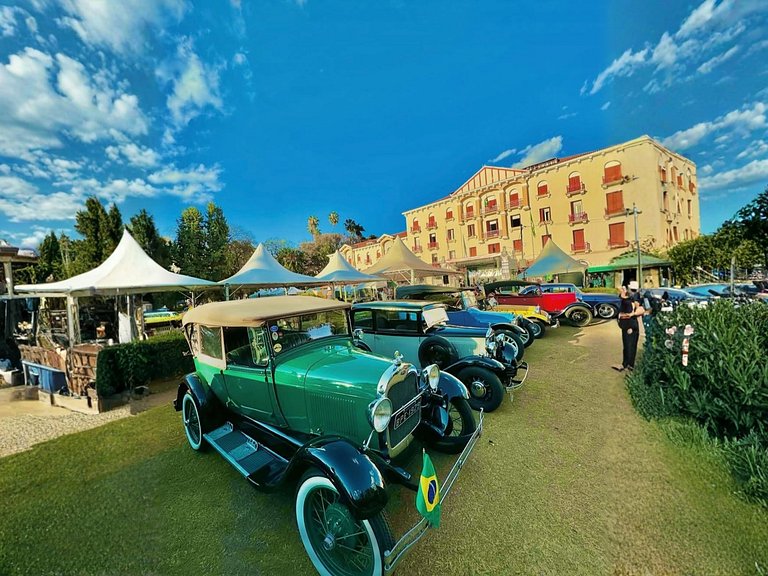 Ap 210 • Central, Pisc, jacuzzi Academia, Ar Cond.