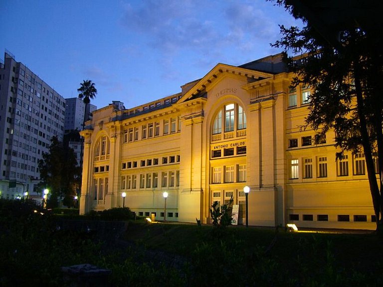 Ap 212 • Central, Pisc, jacuzzi Academia, Ar Cond.