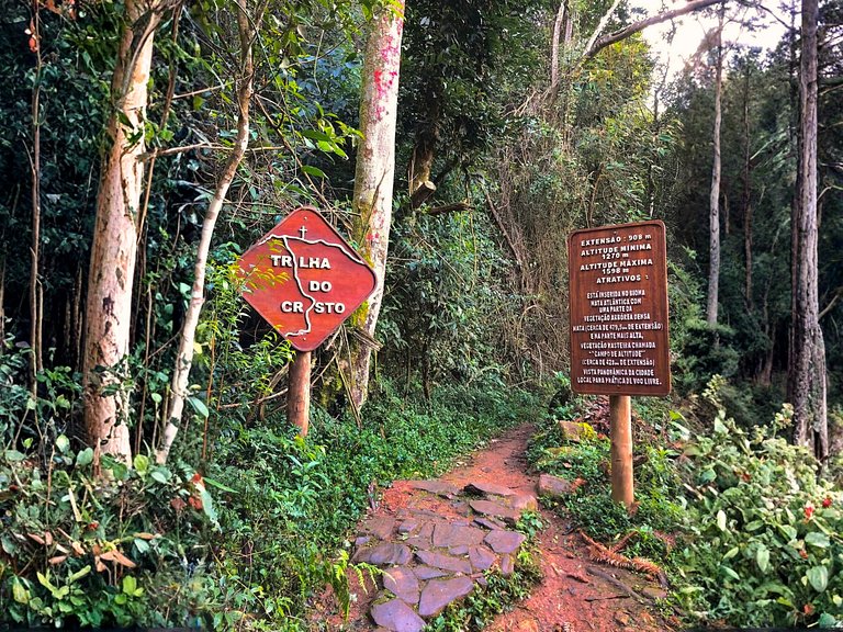 Ap 412• Central, Piscina, Academia, Ar Cond.