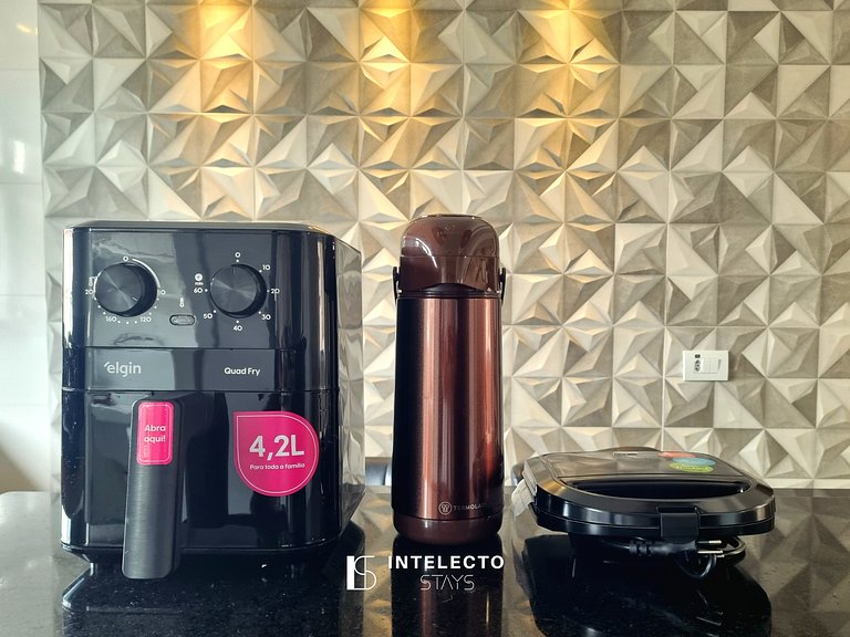 Apê aconchegante, à poucos minutos do centro