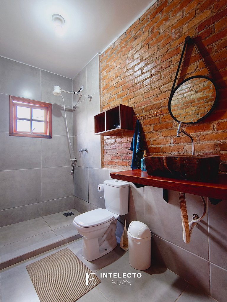 Chácara aconchegante c/piscina e churrasqueira