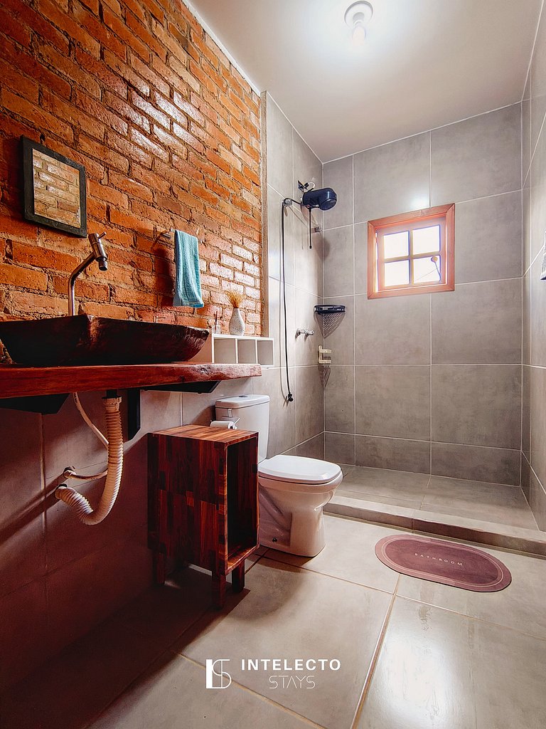 Chácara c/piscina churrasq/forno fogão de lenha