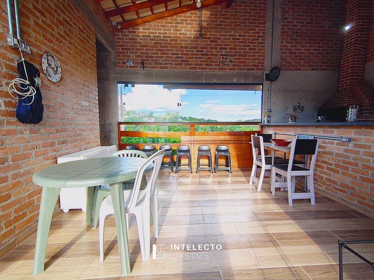 Chácara c/piscina churrasq/forno fogão de lenha