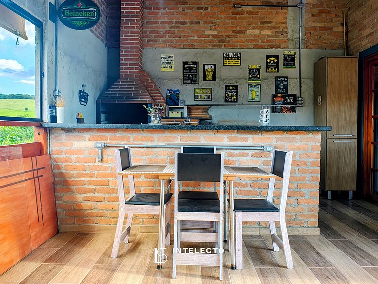 Chácara c/piscina churrasq/forno fogão de lenha