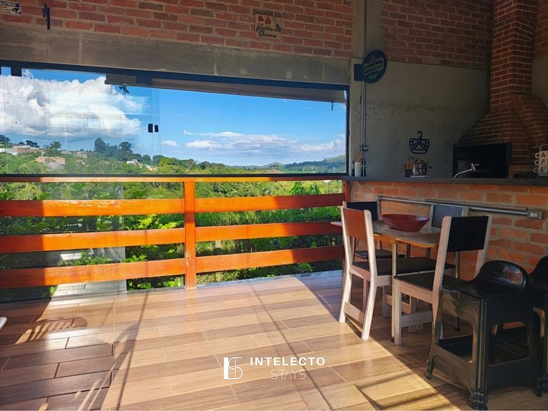 Chácara aconchegante c/piscina e churrasqueira