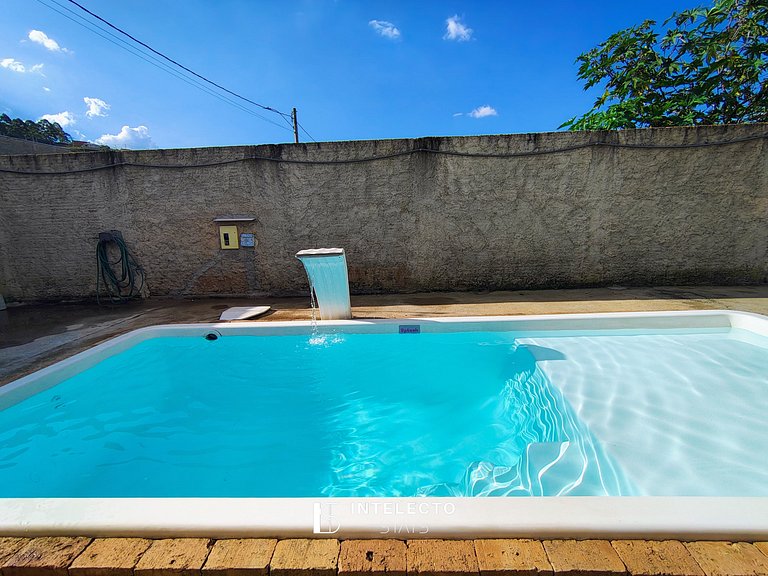 Chácara aconchegante c/piscina e churrasqueira