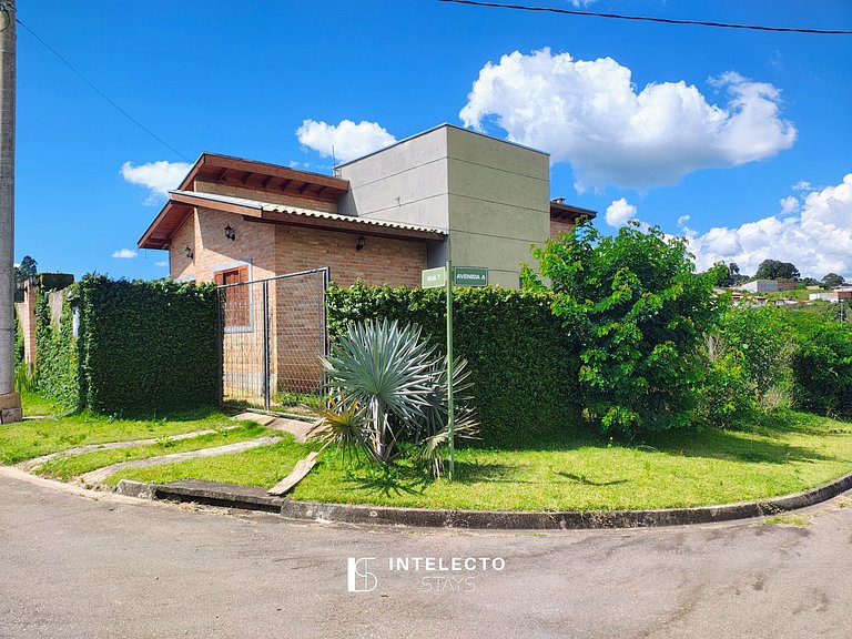 Chácara c/piscina churrasq/forno fogão de lenha