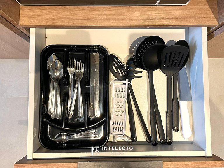 Ap 414 • Central, Piscina, Academia, Ar Cond.