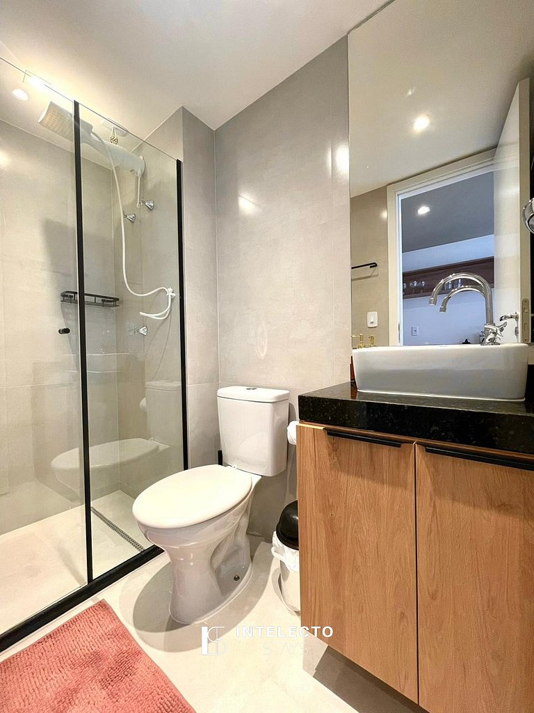 Ap 414 • Central, Piscina, Academia, Ar Cond.