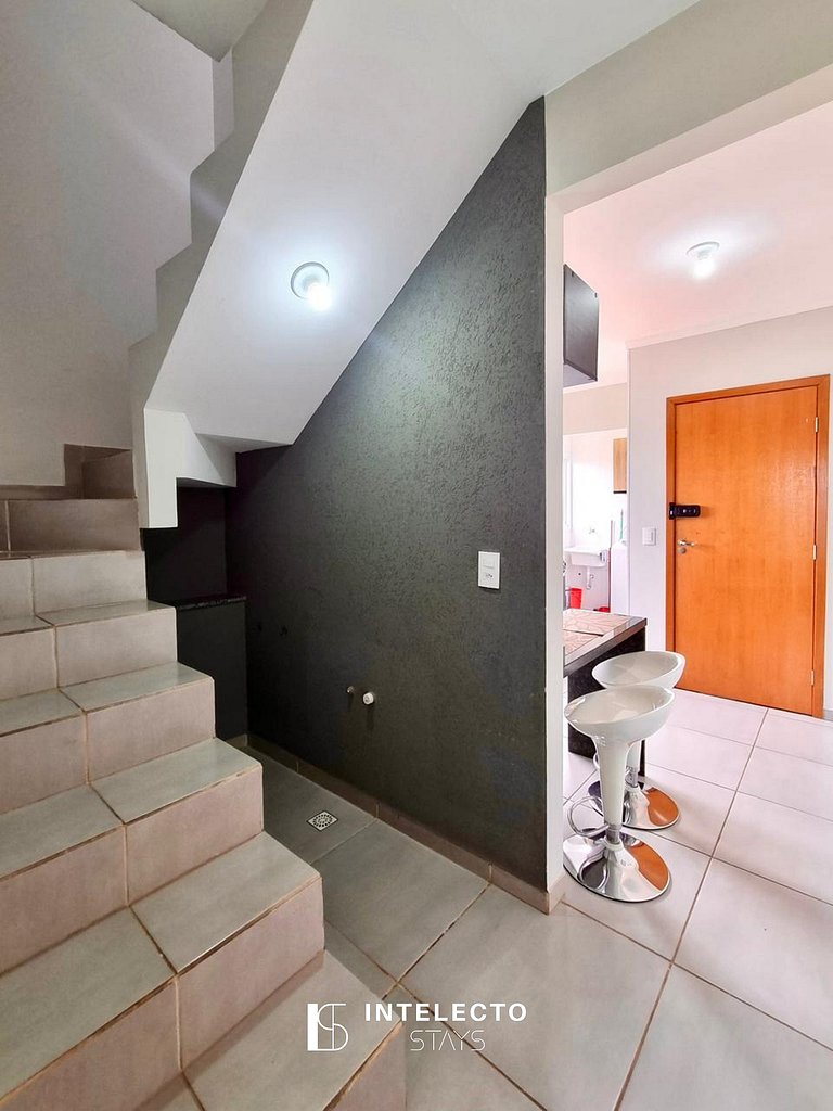 JH21-Duplex c/terraço priv. e vista linda, px PUC