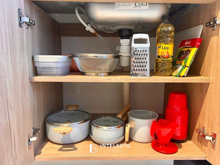 Ap 110• Central, Piscina, Academia, Ar Cond.