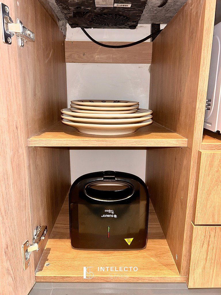 Ap 110• Central, Pisc, Academia, Ar Cond e Quintal