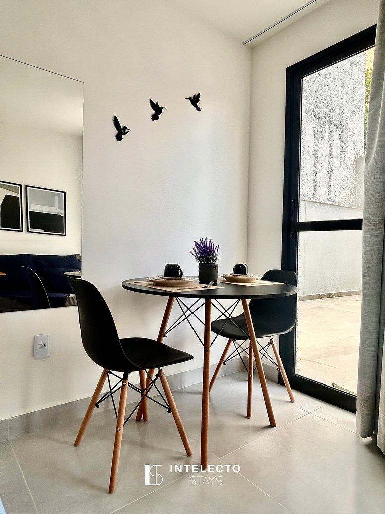 Ap 110• Central, Pisc, Academia, Ar Cond e Quintal