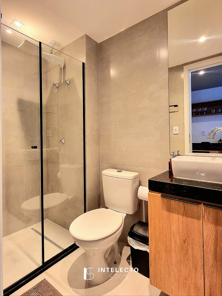 Ap 111 • Central,Pisc, Academia, Ar Cond e Quintal