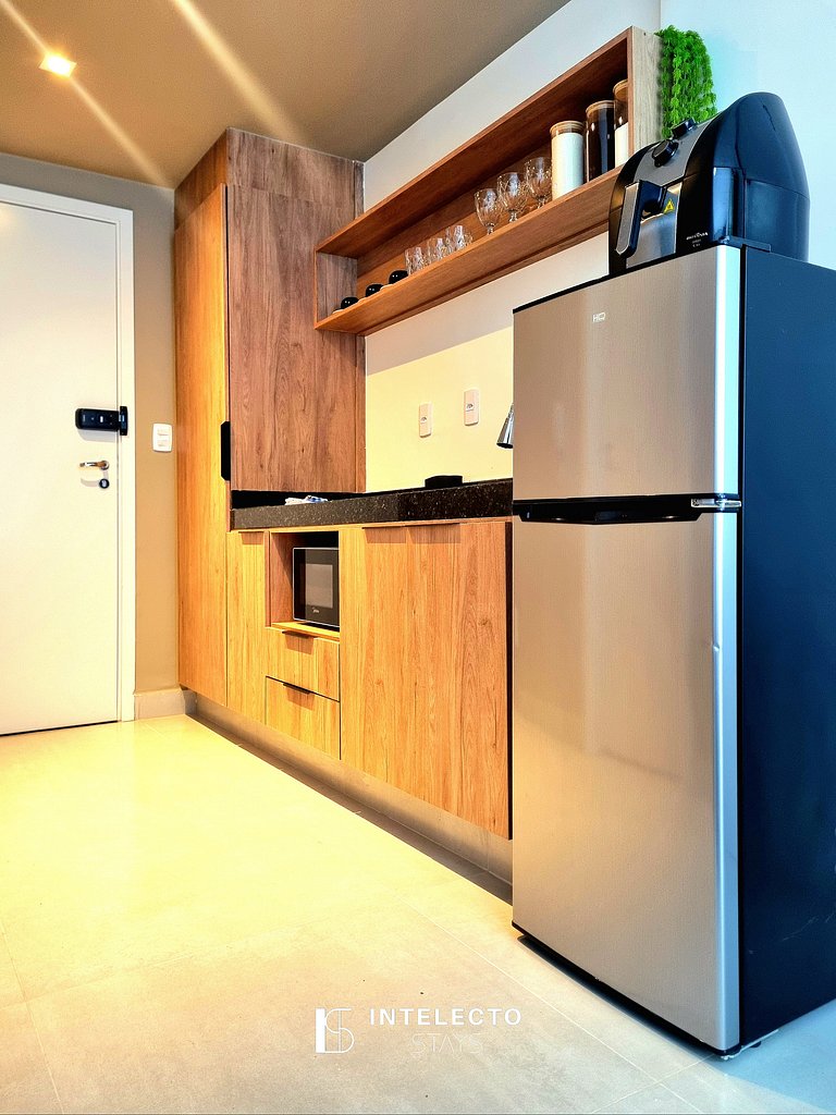 Ap 112 • Central, Piscina, Academia, Ar Cond.