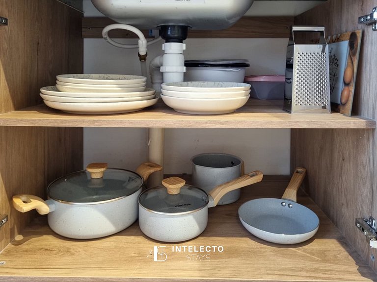 Ap 213 • Central, Piscina, Academia, Ar Cond.