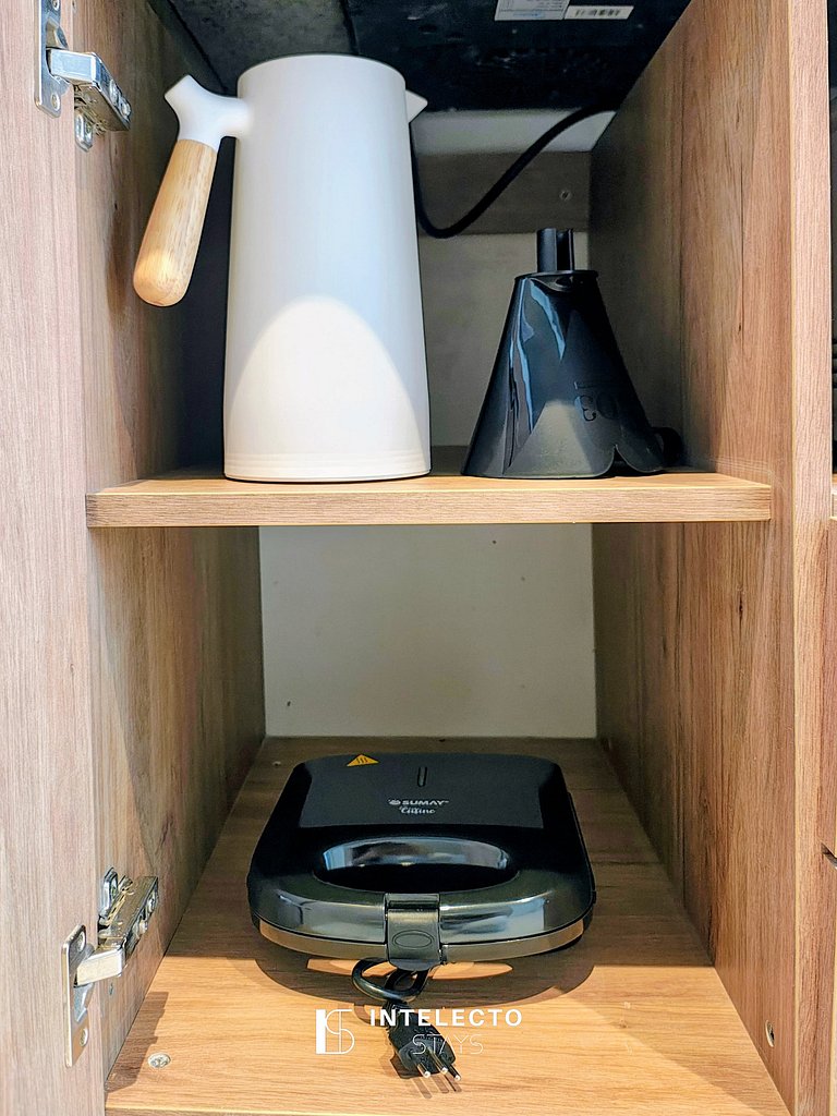 Ap 210 • Central, Pisc, jacuzzi Academia, Ar Cond.