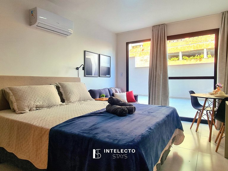 Ap 113• Central, Piscina, Academia, Ar Cond.