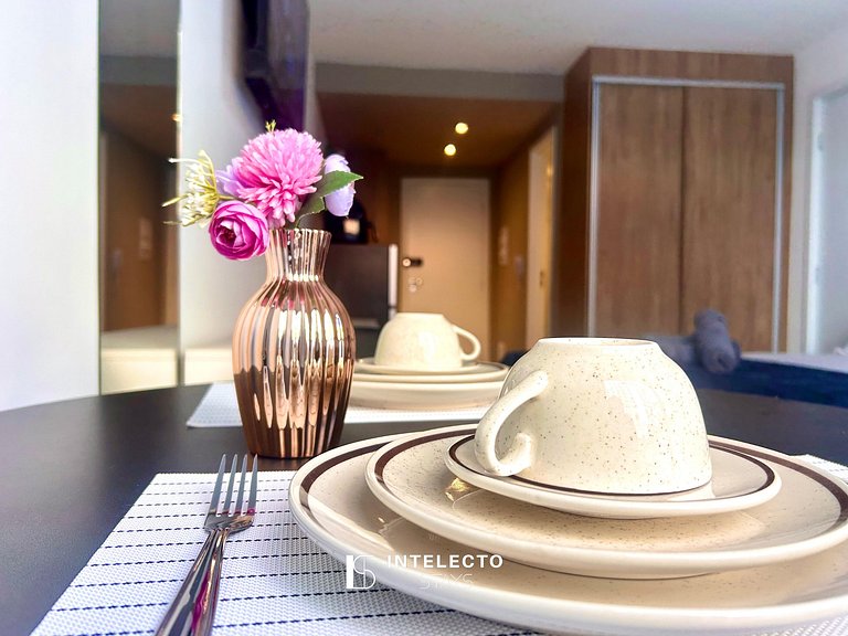 Ap 113• Central, Piscina, Academia, Ar Cond.