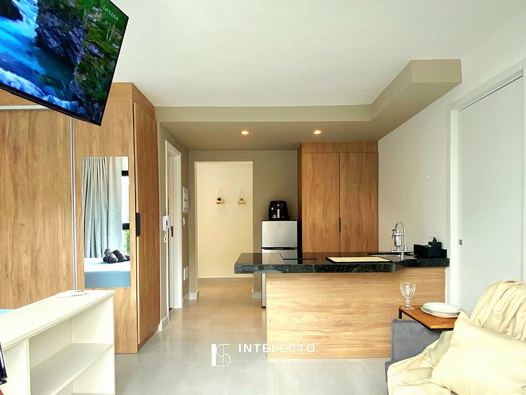 Ap 103• Central, Piscina, Academia, Ar Cond.