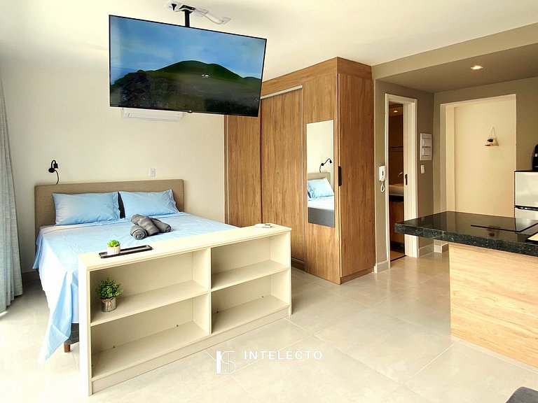 Ap 103• Central, Piscina, Academia, Ar Cond.