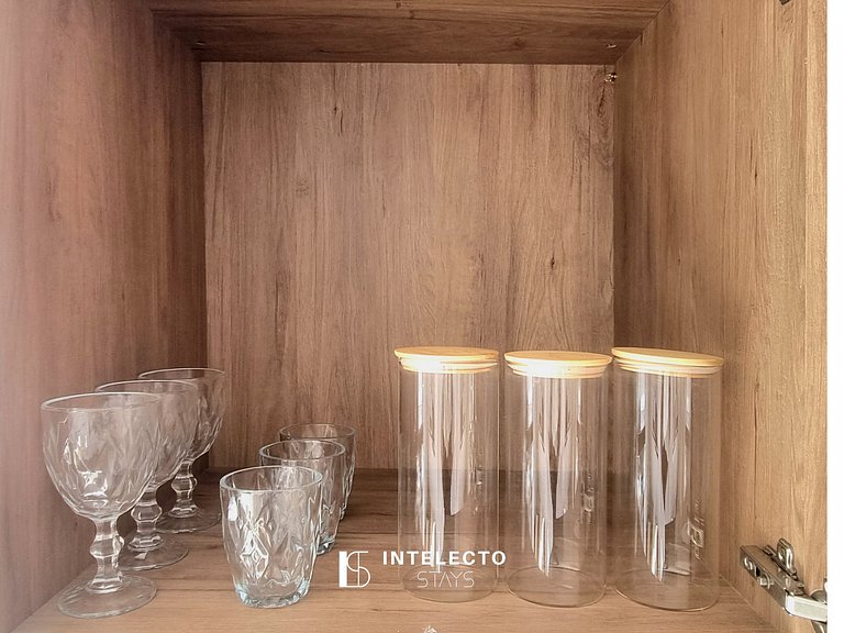 Ap 103• Central, Piscina, Academia, Ar Cond.