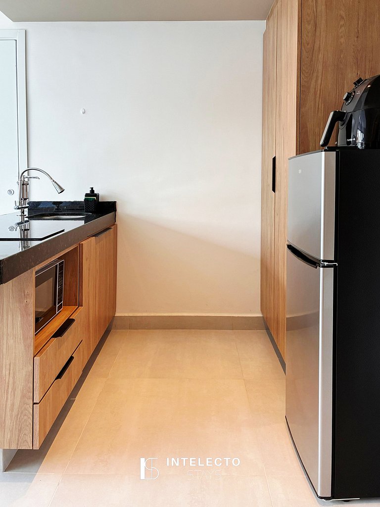 Ap 103• Central, Piscina, Academia, Ar Cond.