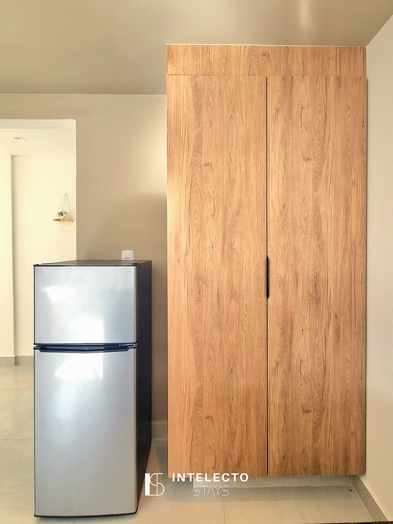 Ap 103• Central, Piscina, Academia, Ar Cond.