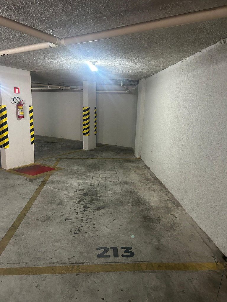 Ap 213 • Central, Piscina, Academia, Ar Cond.