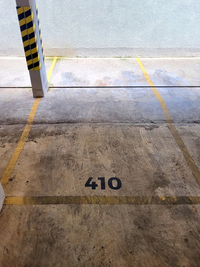 Ap 410 • Central, Piscina, Academia, Ar Cond.