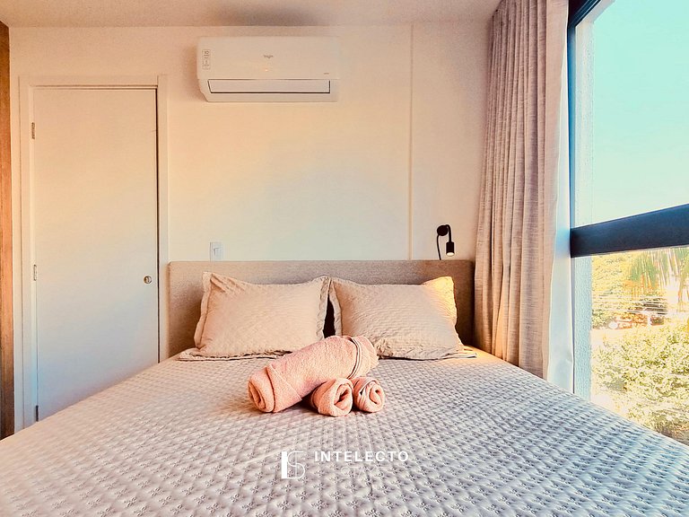 Ap 302• Central, Piscina, Academia, Ar Cond.