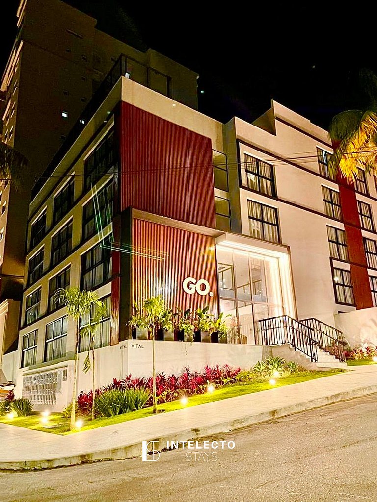 Ap 401• Central, Piscina, Academia, Ar Cond.