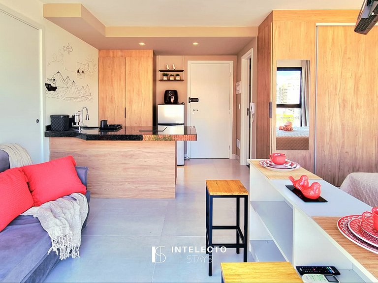 Ap 302• Central, Piscina, Academia, Ar Cond.