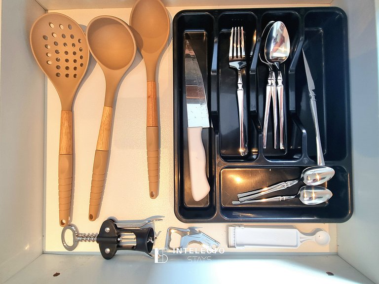 Ap 303 • Central, Piscina, Academia, Ar Cond.