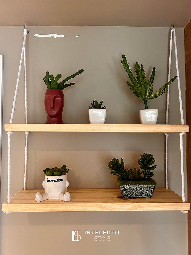 Ap 401• Central, Piscina, Academia, Ar Cond.