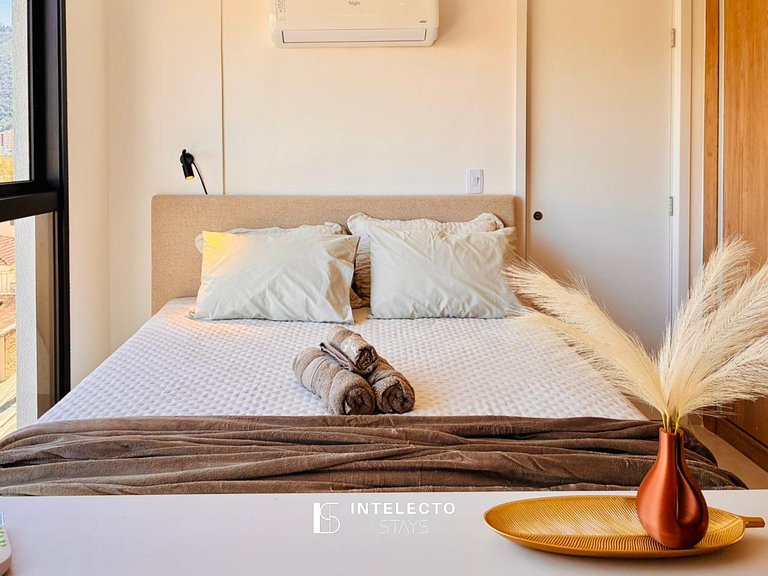 Ap 401• Central, Piscina, Academia, Ar Cond.