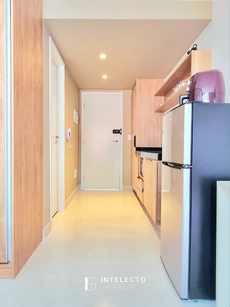 Ap 410 • Central, Piscina, Academia, Ar Cond.