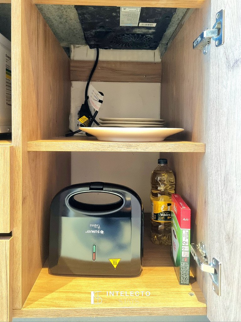 Ap 413 • Central, Piscina, Academia, Ar Cond.