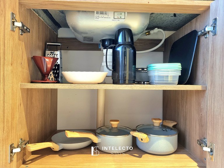 Ap 413 • Central, Piscina, Academia, Ar Cond.