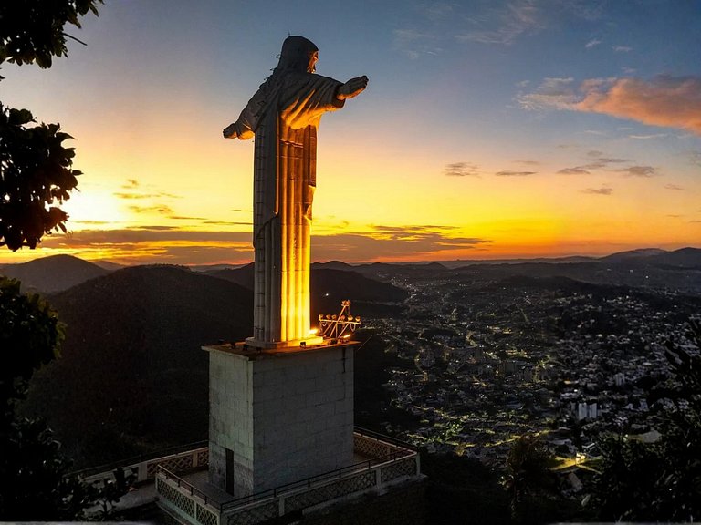 Ap 402 • Central, Piscina, Academia, Ar Cond.