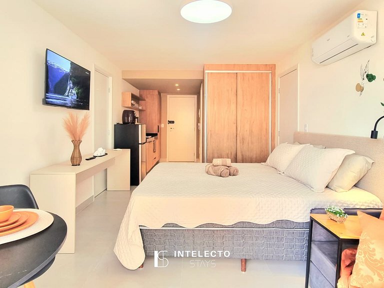 Ap 411• Central, Piscina, Academia, Ar Cond.