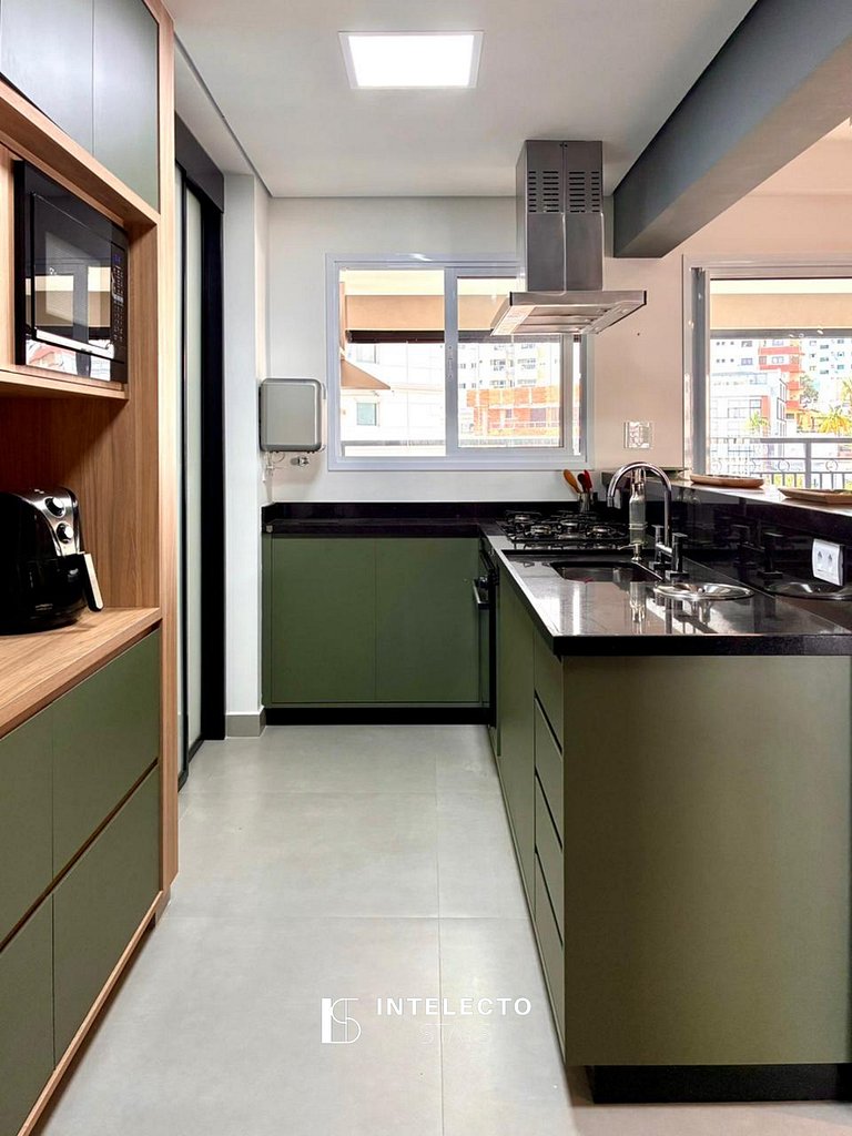 61- Luxo | Banheira de imersão | 3 suítes | Centro