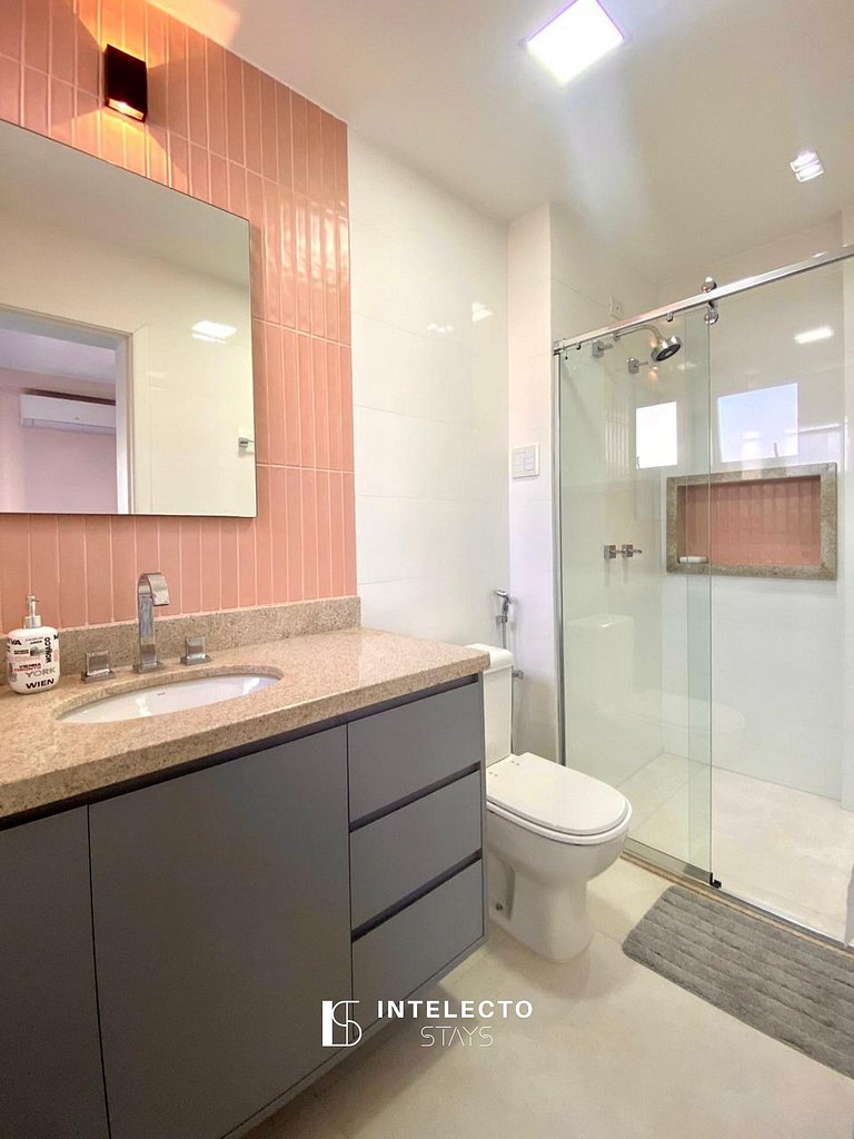 61- Luxo | Banheira de imersão | 3 suítes | Centro