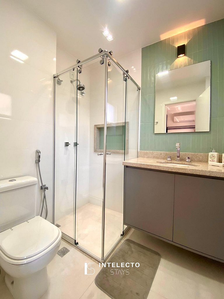 61- Luxo | Banheira de imersão | 3 suítes | Centro