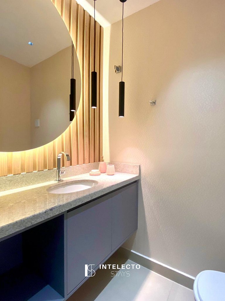 61- Luxo | Banheira de imersão | 3 suítes | Centro