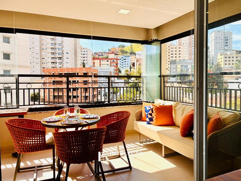 61- Luxo | Banheira de imersão | 3 suítes | Centro