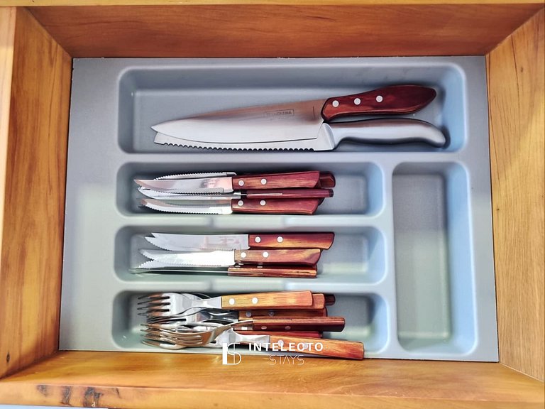 61- Luxo | Banheira de imersão | 3 suítes | Centro