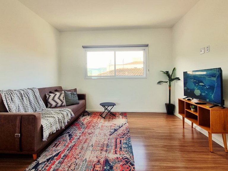 Ap22-Espaçoso,03qts,jacuzzi e churrasqueira,vista