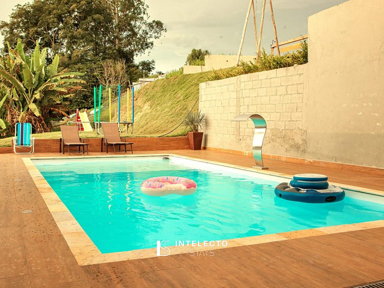 Chácara c/piscina churrasq/fogão à lenha/vista top